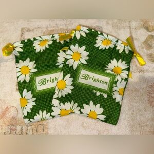 2 Brighton Daisy Print Drawstring Bags Pouches Spring